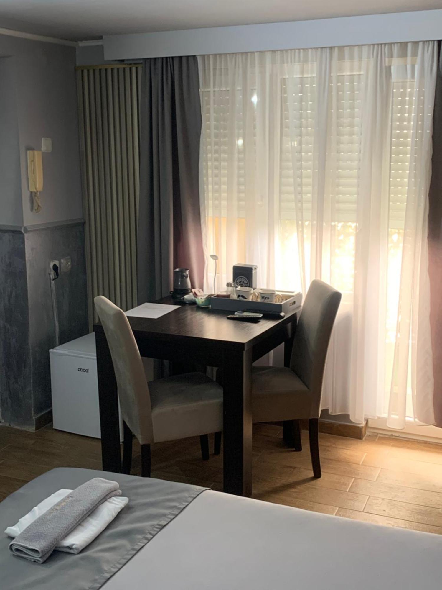 Apartman Daca Podgorica Luaran gambar